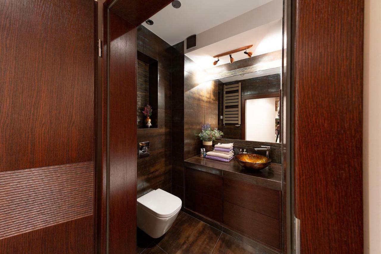 Apartament Moderna Francuska Park คาโตวีตเซ ภายนอก รูปภาพ